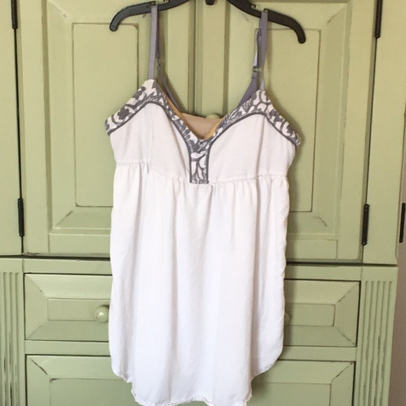 Lululemon Athletica Tank - Picture 4 of 6